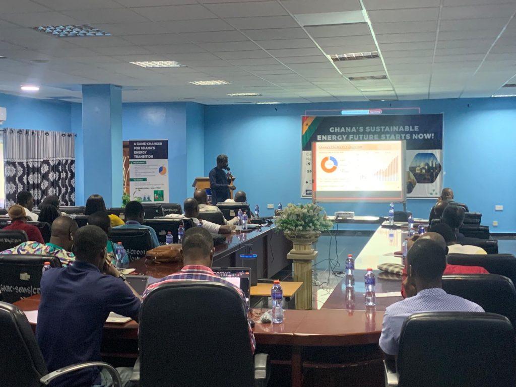 Mark Amoah Nyasapoh making a presentation